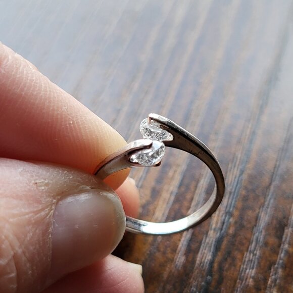 WOMANS STERLING SILVER 925 ADJUSTABLE RING WITH CUBIC ZIRCONIA - Picture 5 of 7